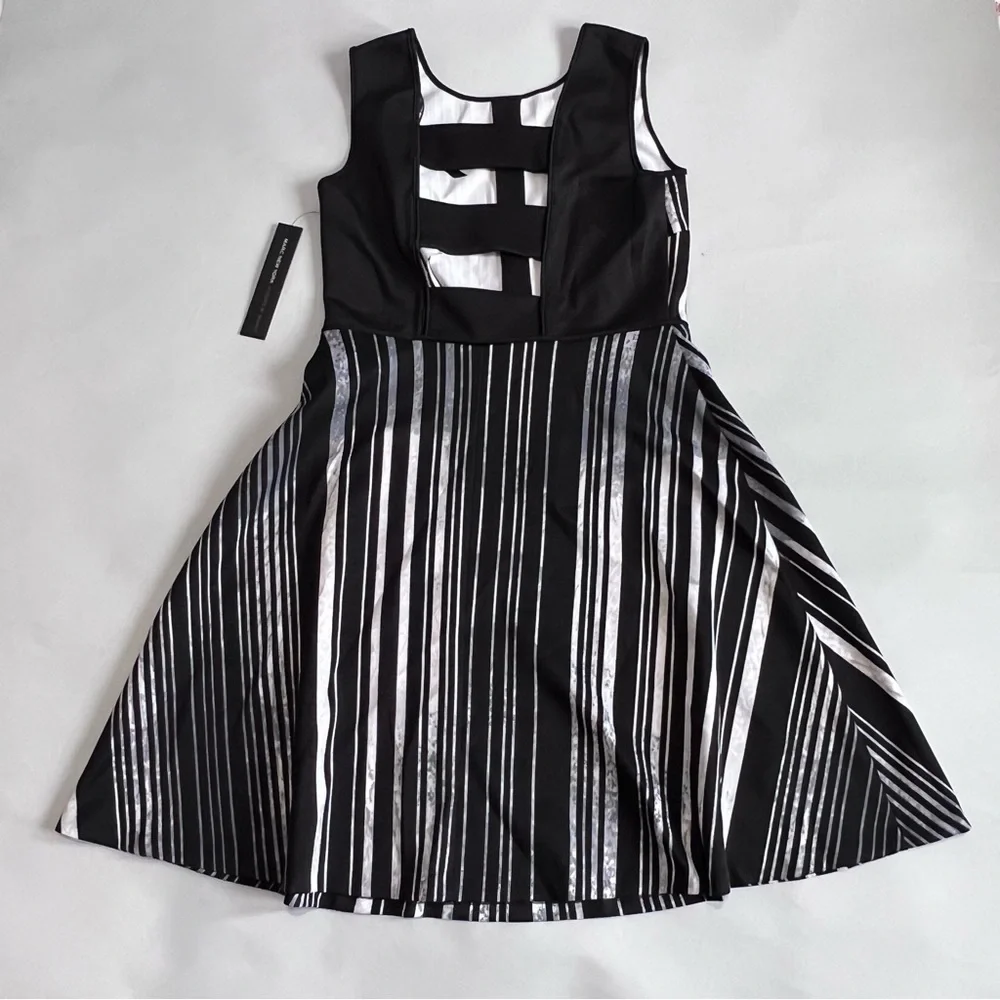 MARC New York Black Gray Vertical Stripes Sleeveless Fit and Flare Dress Size 4